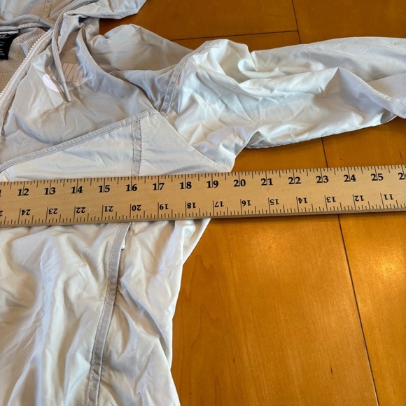 Nike Women’s XS Windrunner Windbreaker Full Zip Jacket - Picture 6 of 9